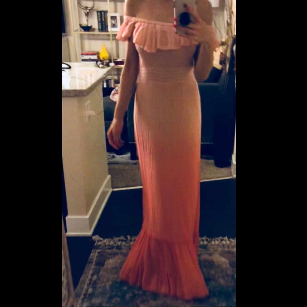 ***PRICE DROP***Off the shoulder maxi pink - Picture 1 of 4